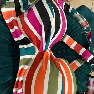 Cute Plus Size Bikini Top-Multi color